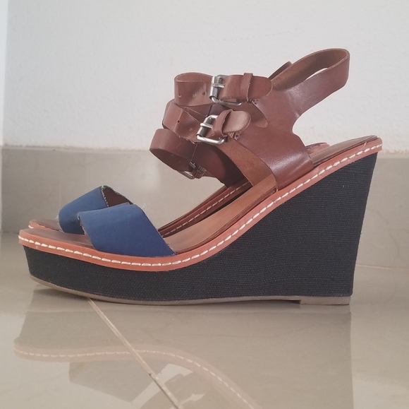 Mossimo wedge sandals - Picture 1 of 3